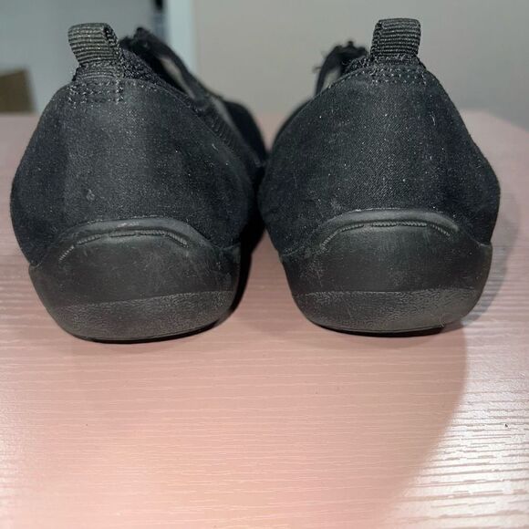 Lifestride Slip-On Black Zipper Sneakers - Picture 4 of 5